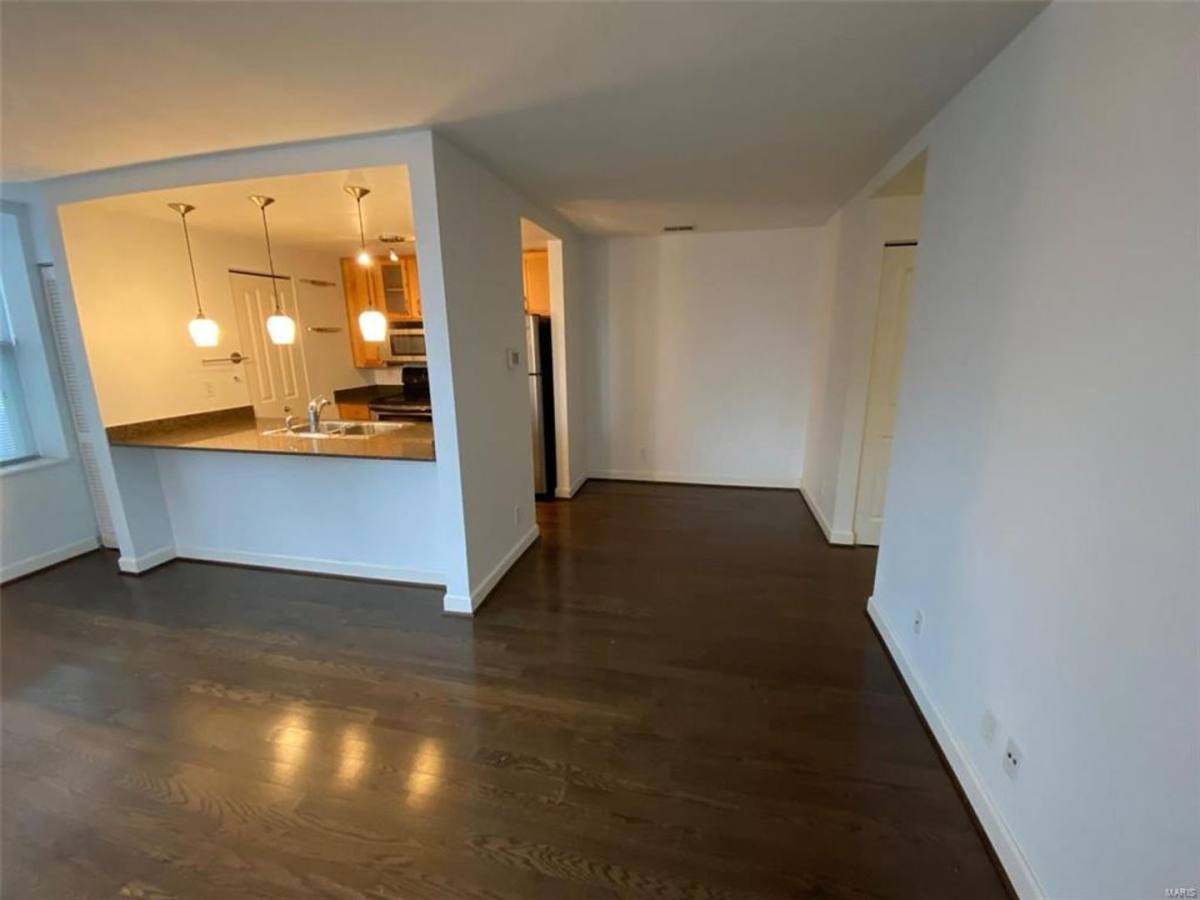 Condo for rent at 5330 Pershing Ave, Saint Louis, MO 63112