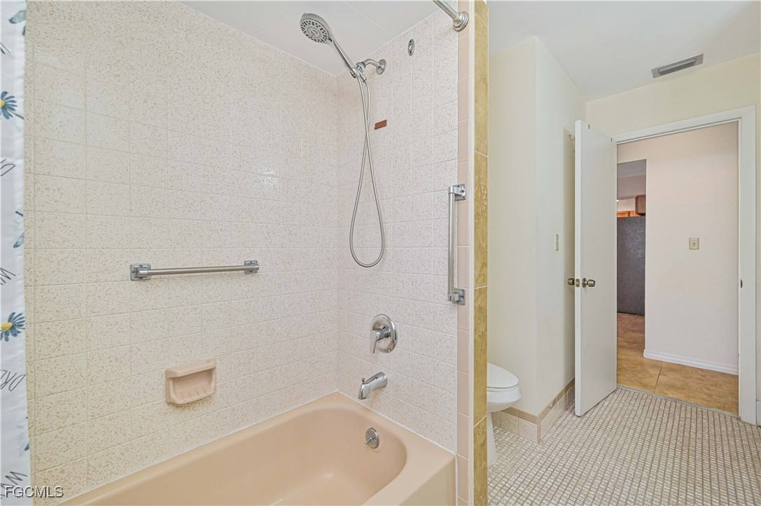 Apartment for rent at 759 96th Ave N #759, Naples, FL 34108