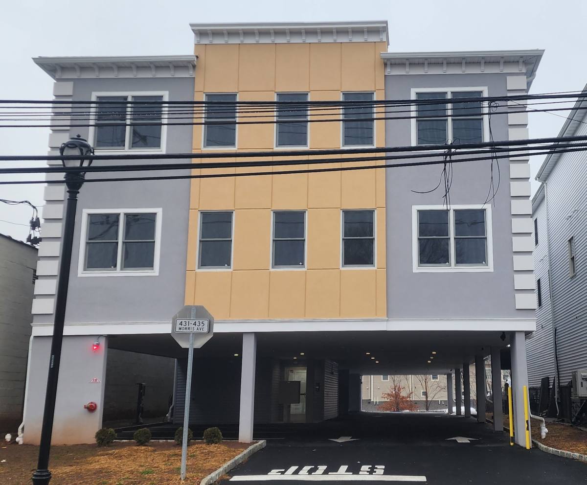 Apartment for rent at 431 Morris Ave, Elizabeth, NJ 07208