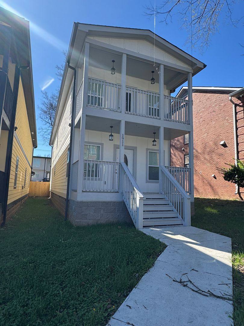 House for rent at 1911 Hermosa St, Nashville, TN 37208