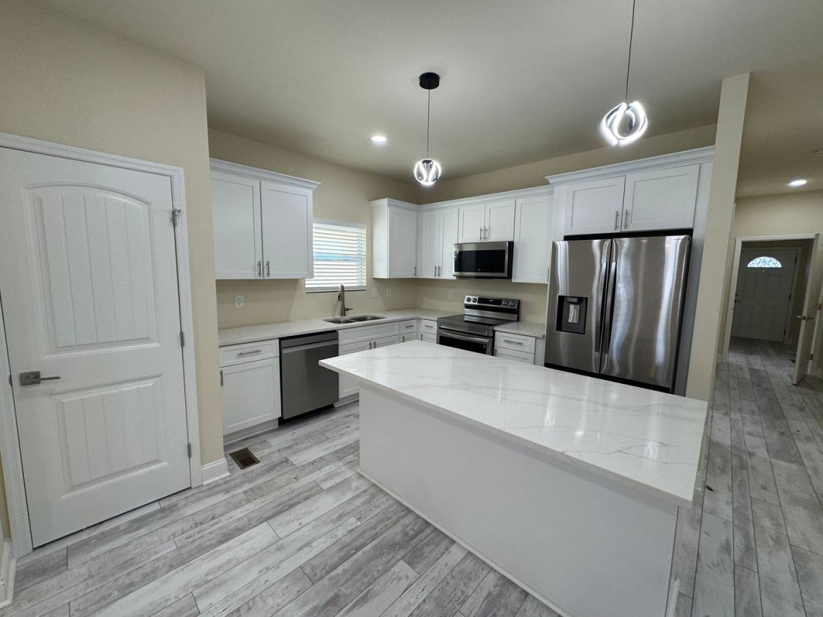 House for rent at 1911 Hermosa St, Nashville, TN 37208