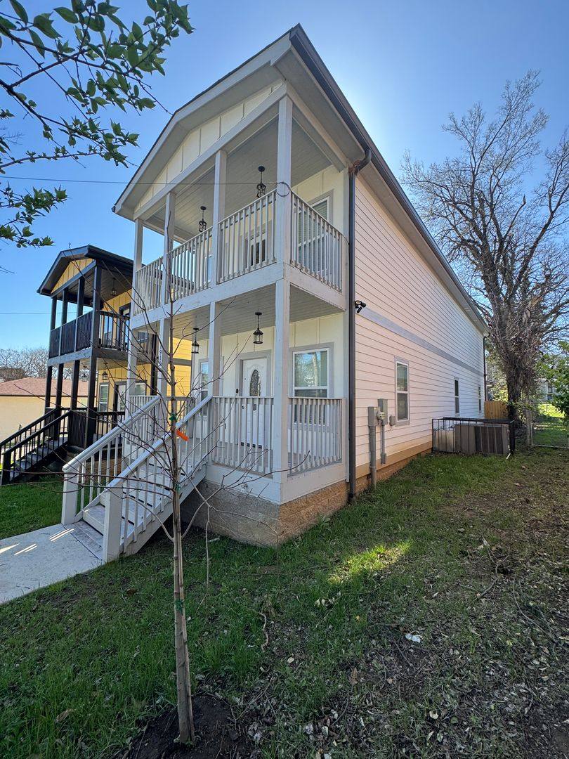 House for rent at 1911 Hermosa St, Nashville, TN 37208