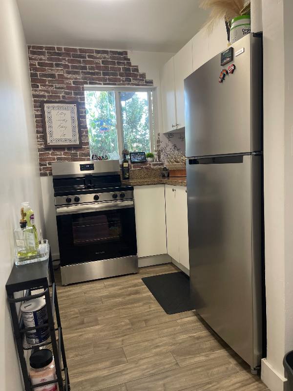 Apartment for rent at 516 NE 166th St, Miami, FL 33162