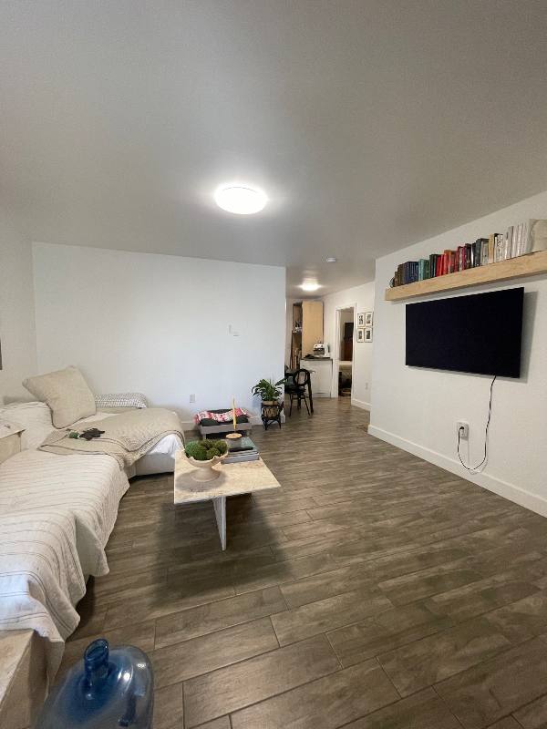 Apartment for rent at 516 NE 166th St, Miami, FL 33162