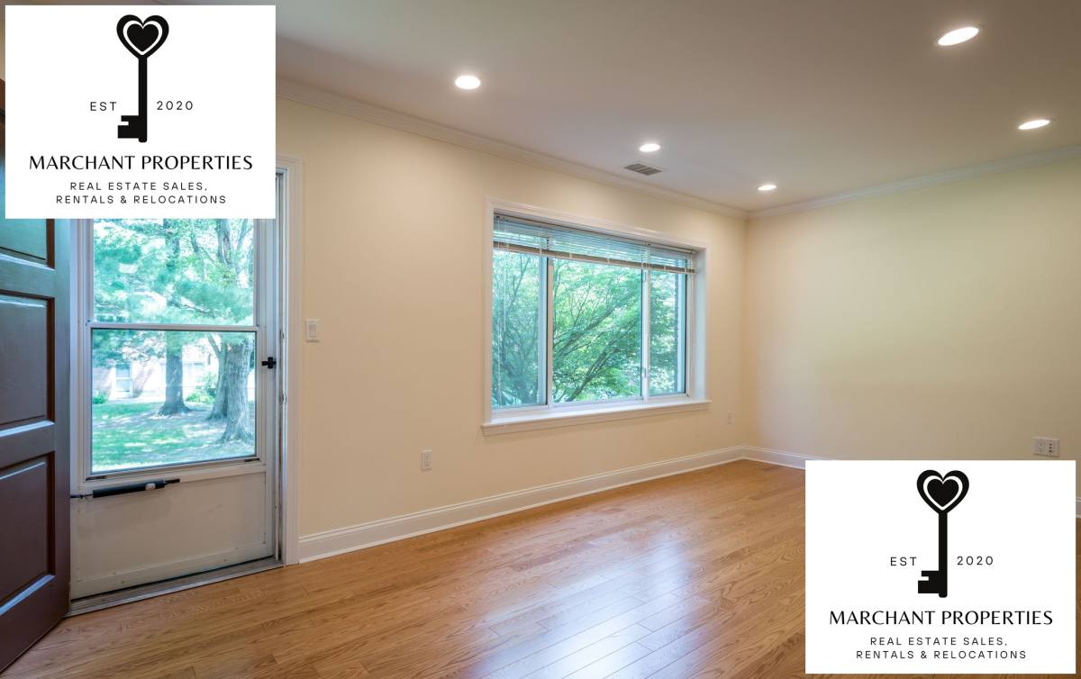 Townhouse for rent at 105 Thornton Rd, Chestnut Hill, MA 02467