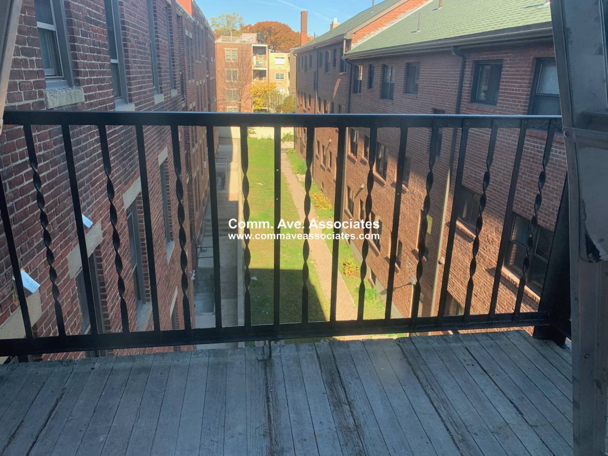 Apartment for rent at 100 Longwood Ave #1, Brookline, MA 02446