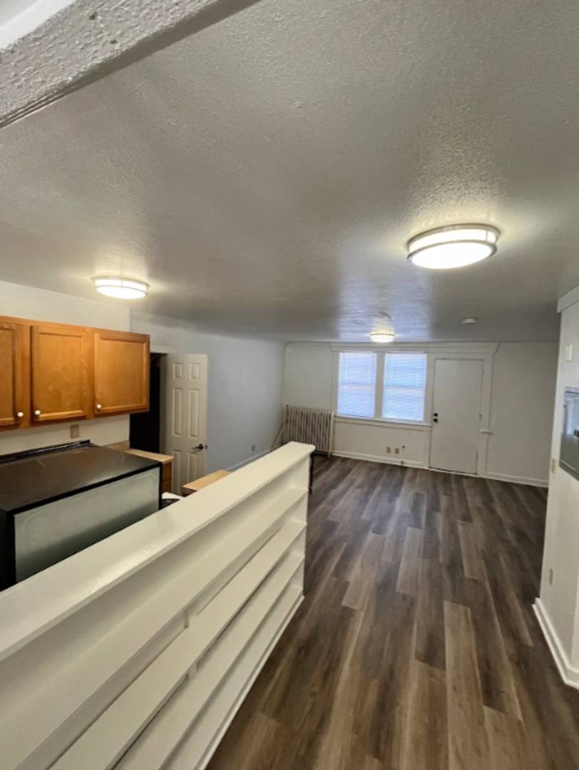 Apartment for rent at 3309 University Ave, Des Moines, IA 50311