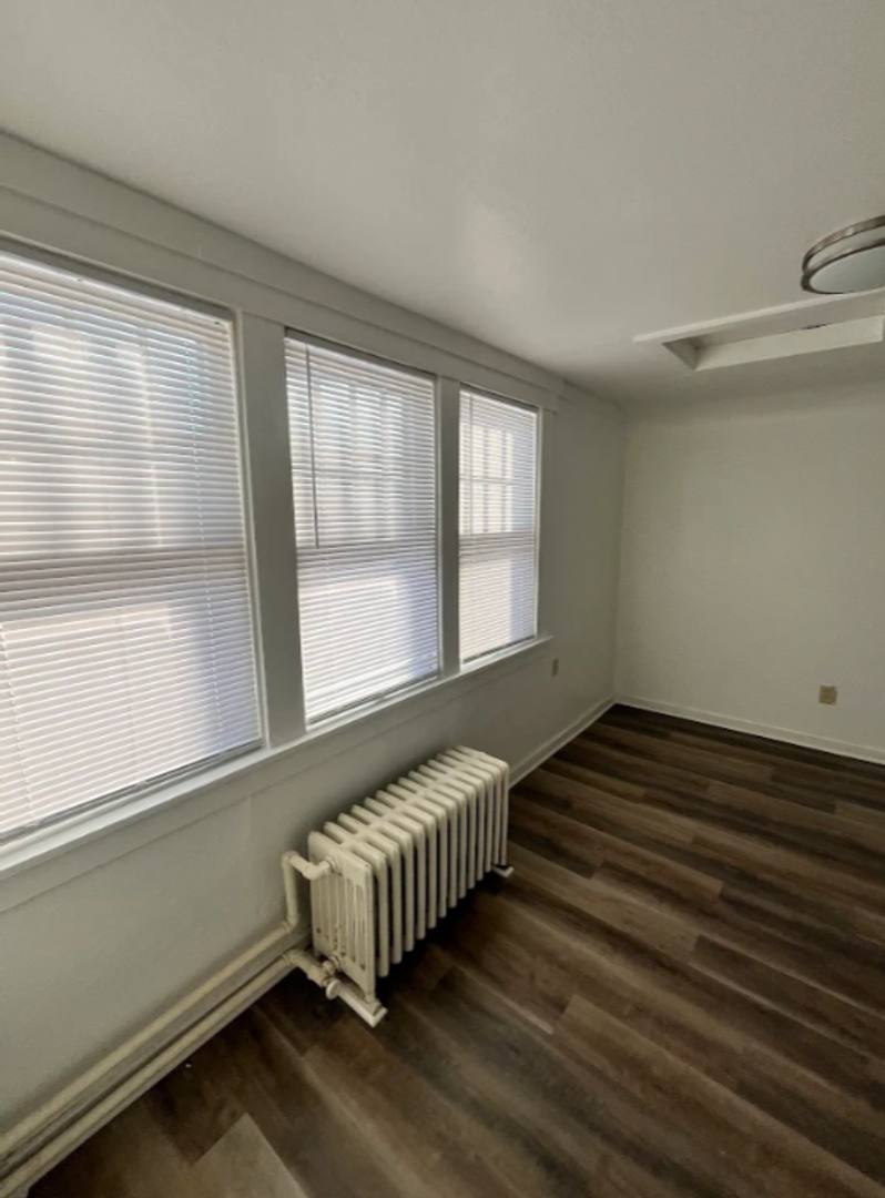 Apartment for rent at 3309 University Ave, Des Moines, IA 50311