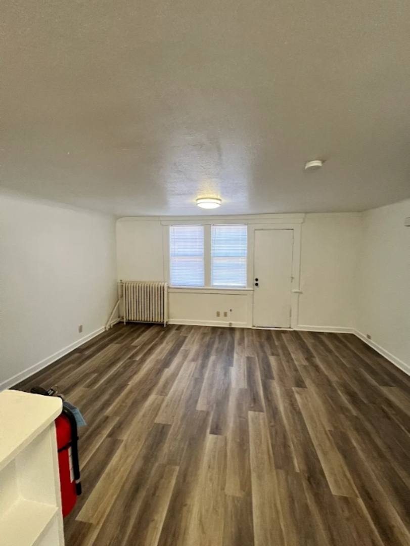 Apartment for rent at 3309 University Ave, Des Moines, IA 50311