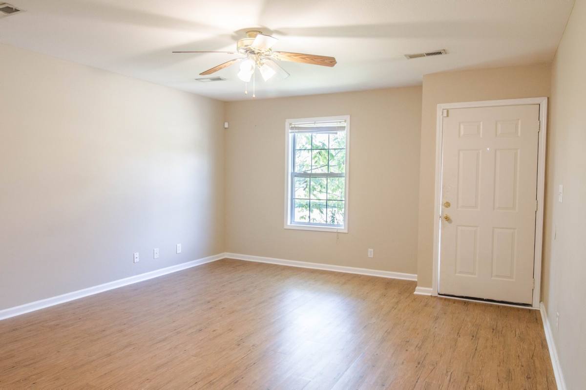 Apartment for rent at 293 Executive Ave, Clarksville, TN 37042