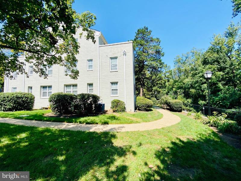 Condo for rent at 824 S Arlington Mill Dr #202, Arlington, VA 22204