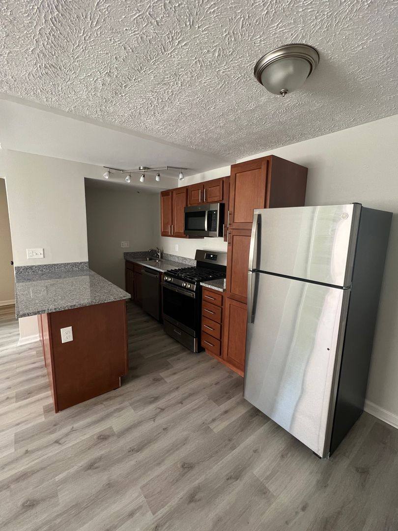 Apartment for rent at 932-938 Chateau Ave, Cincinnati, OH 45204