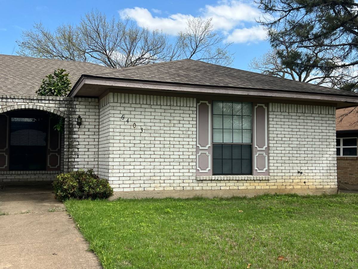 House for rent at 6403 San Juan Ave, Fort Worth, TX 76133