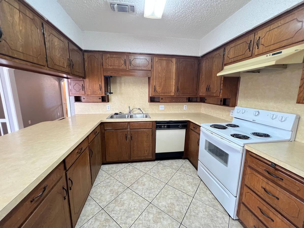 House for rent at 6403 San Juan Ave, Fort Worth, TX 76133