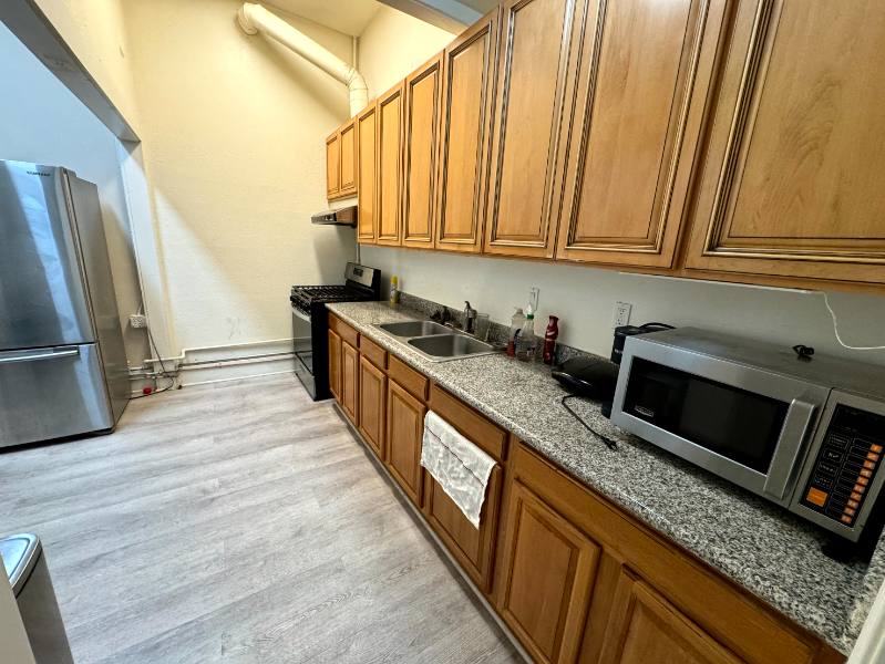 Apartment for rent at 1348 Park St #1, Alameda, CA 94501