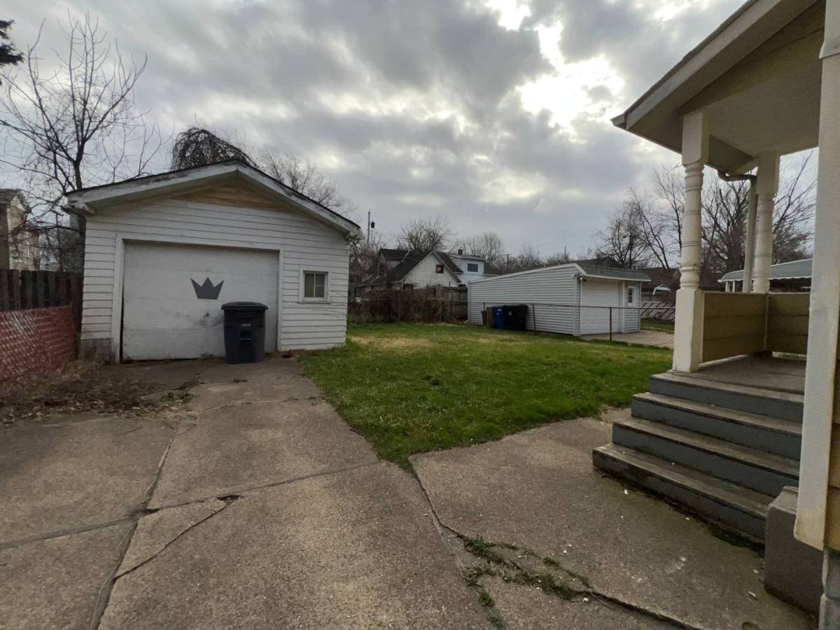 House for rent at 4091 E 56th St, Cleveland, OH 44105