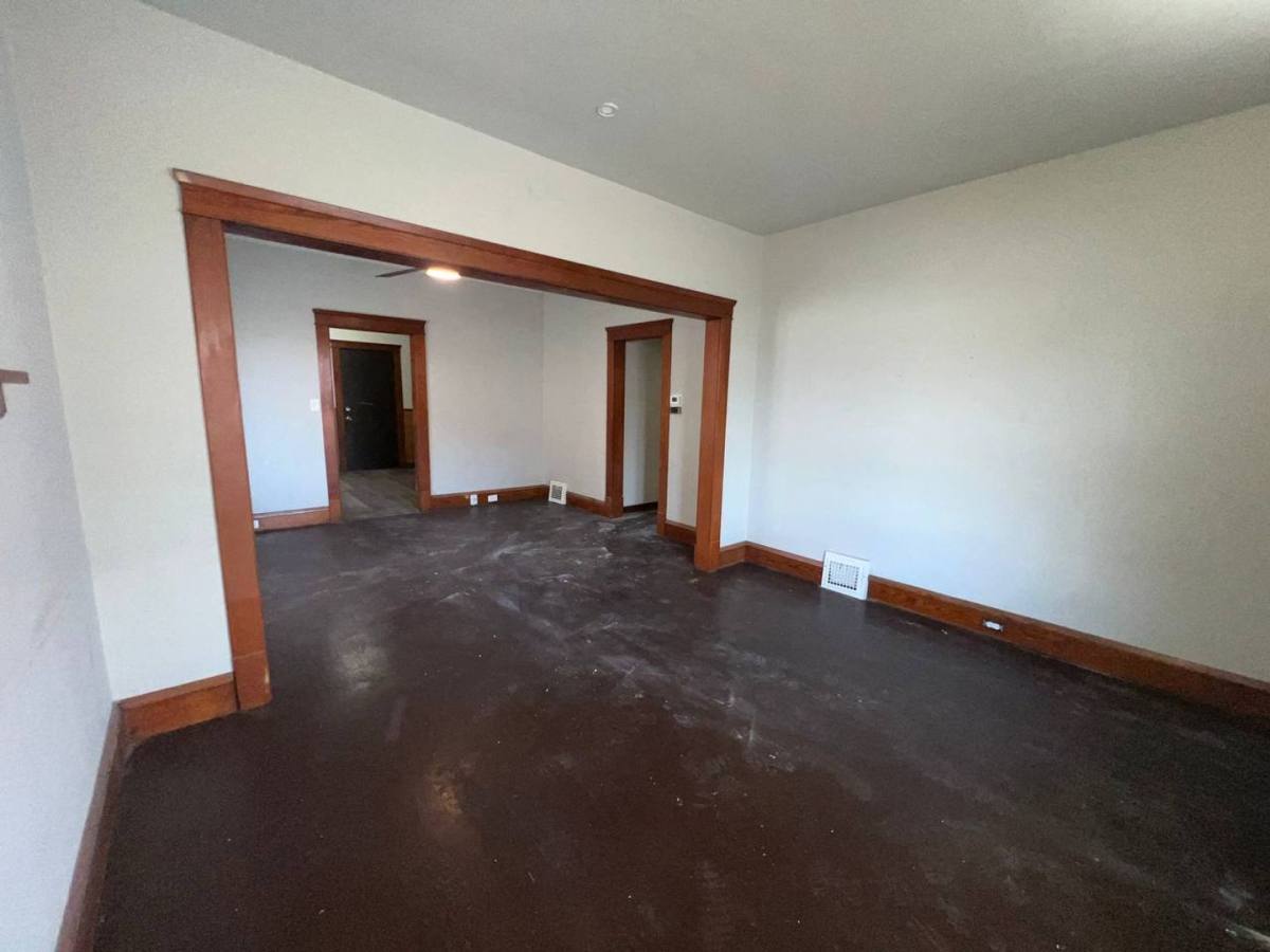 House for rent at 4091 E 56th St, Cleveland, OH 44105