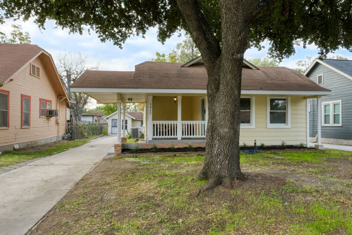 House for rent at 1932 W Huisache Ave, San Antonio, TX 78201