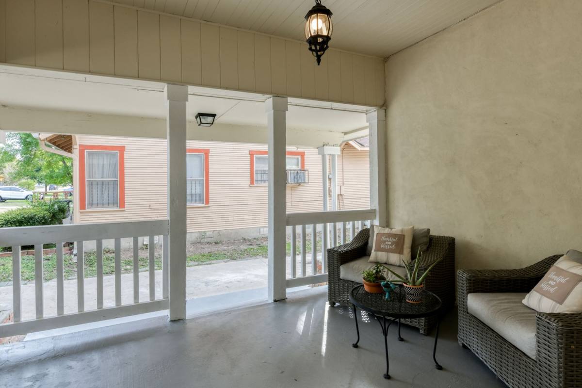 House for rent at 1932 W Huisache Ave, San Antonio, TX 78201