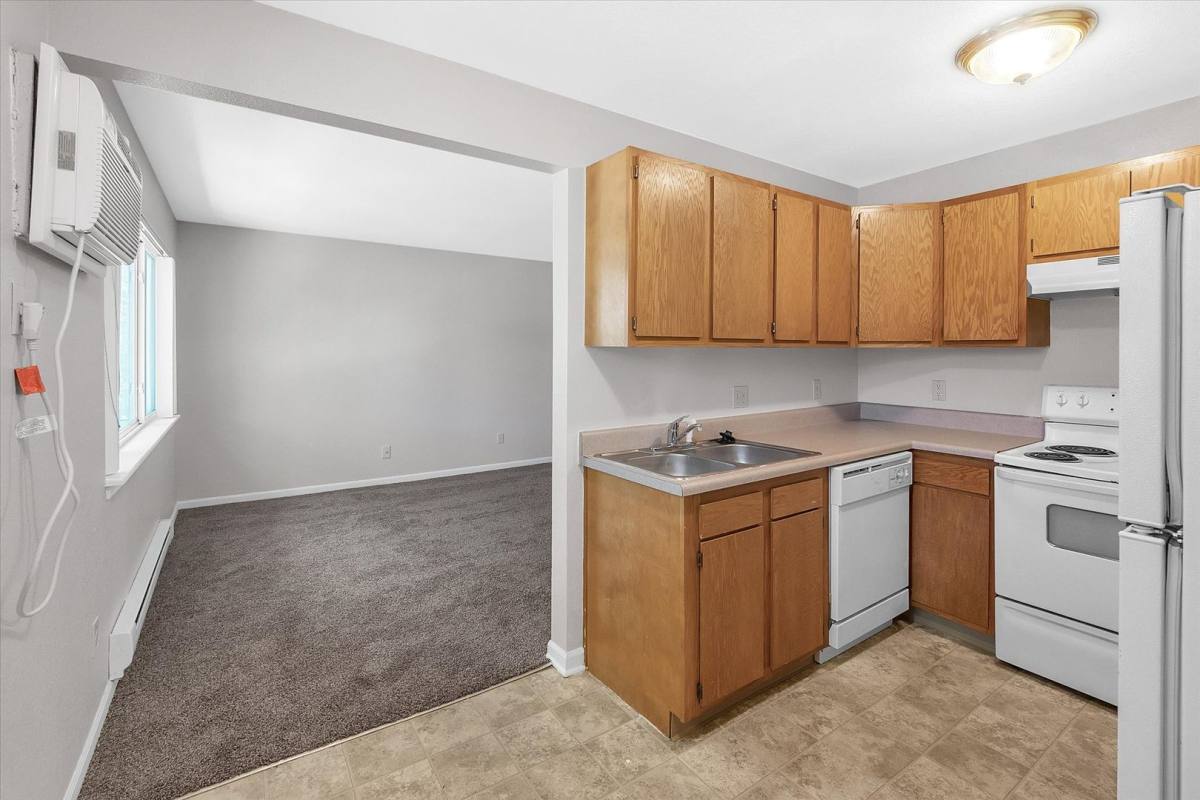 Apartment for rent at 515 & 516 Maple, Grand Ledge, MI 48837