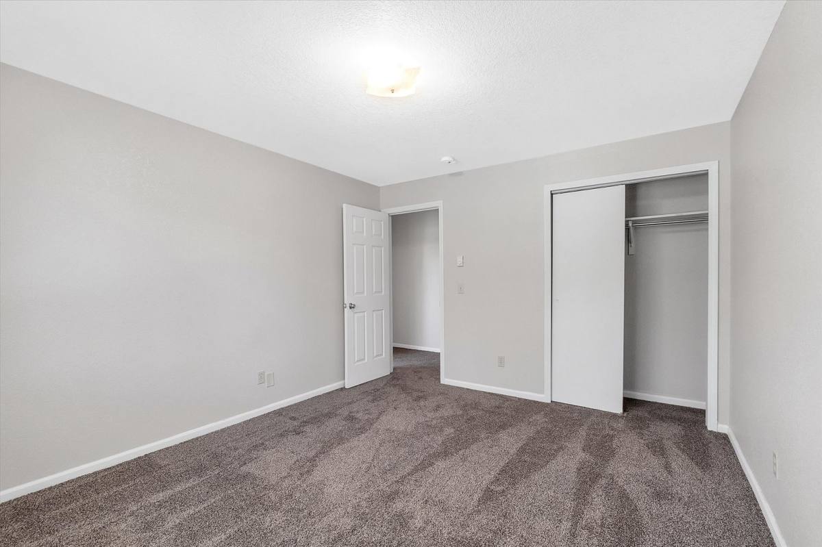 Apartment for rent at 515 & 516 Maple, Grand Ledge, MI 48837
