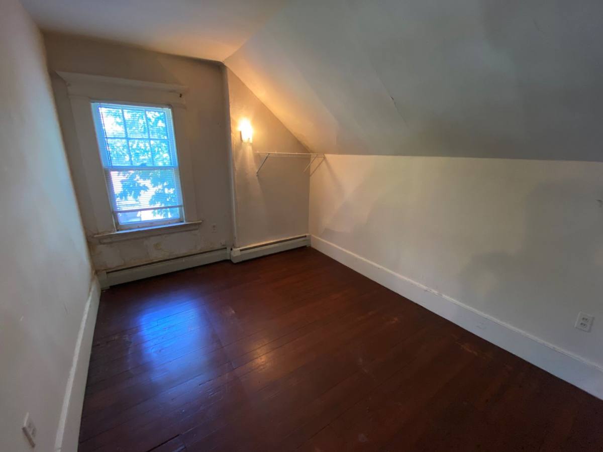 Apartment for rent at 180 Edwards St, New Haven, CT 06511
