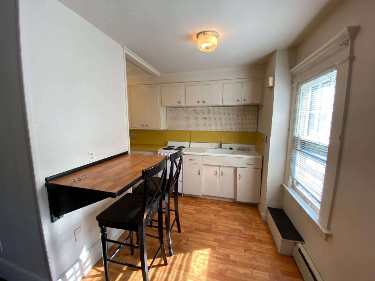 Apartment for rent at 180 Edwards St, New Haven, CT 06511