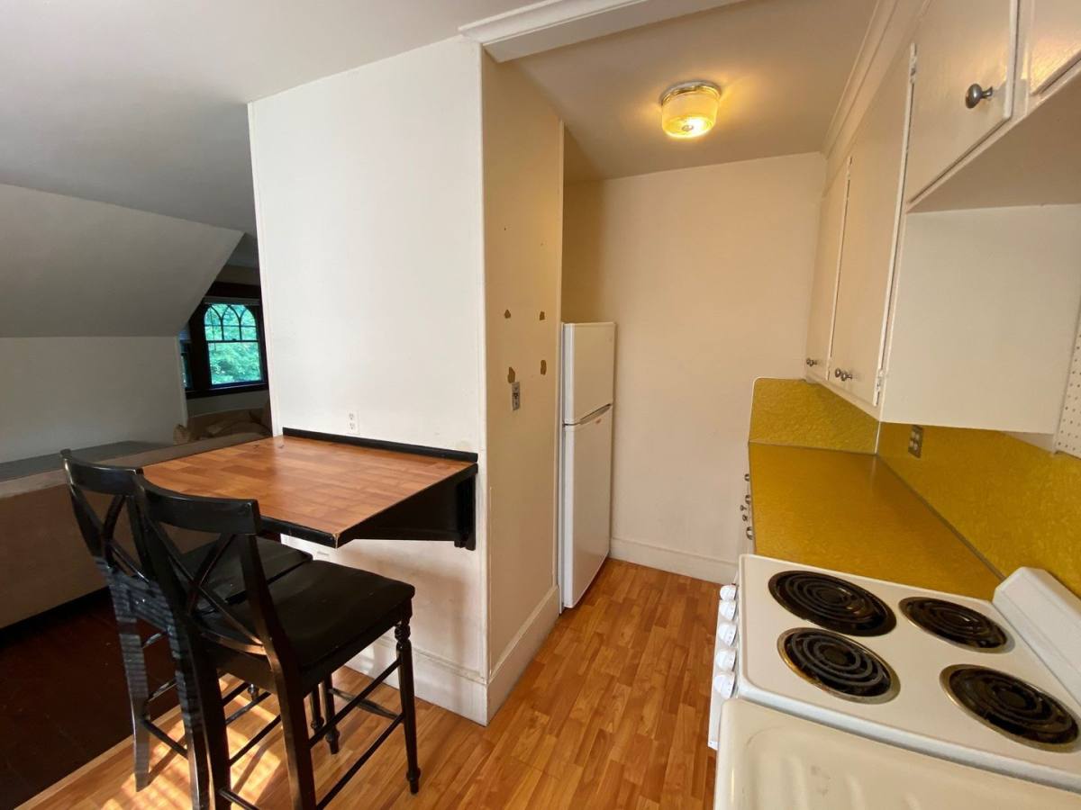 Apartment for rent at 180 Edwards St, New Haven, CT 06511
