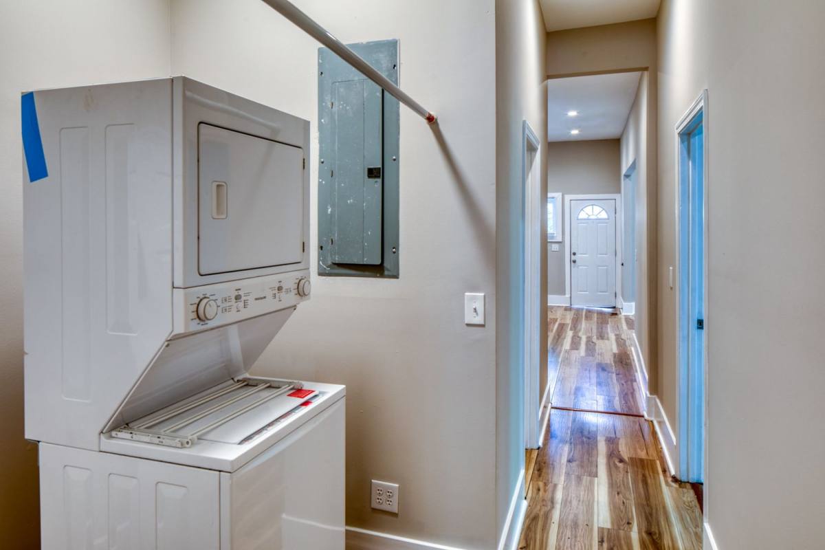 Apartment for rent at 1114 E Anderson St #A, Savannah, GA 31401