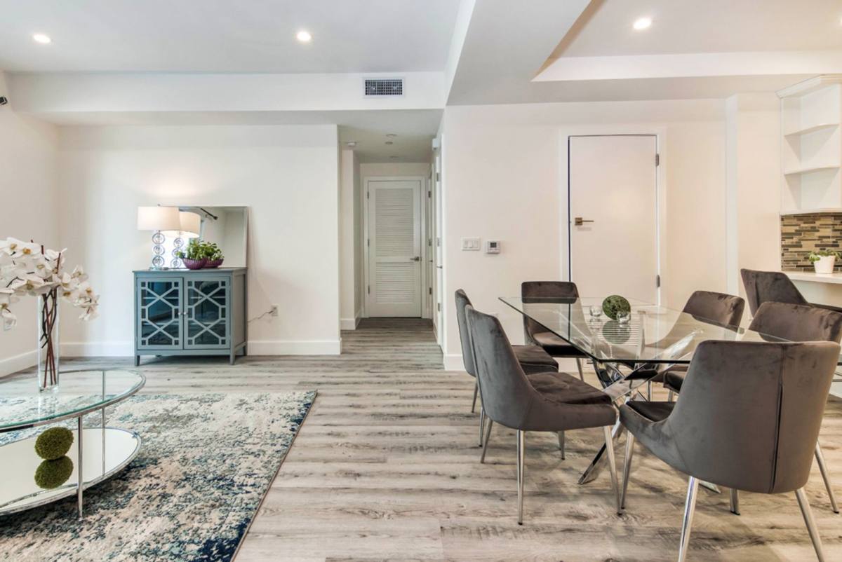 Apartment for rent at 1237 S Holt Ave, Los Angeles, CA 90035