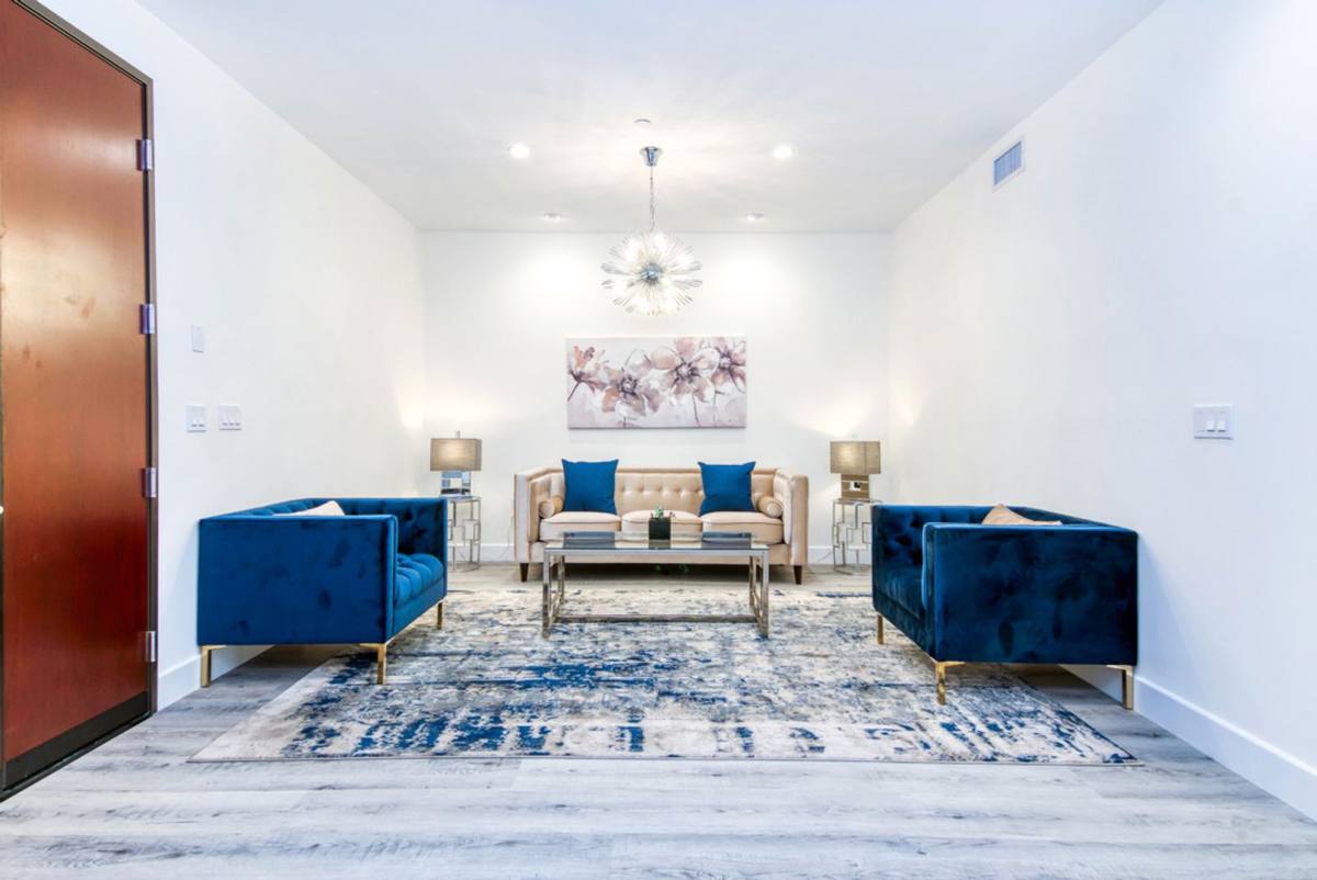Apartment for rent at 1237 S Holt Ave, Los Angeles, CA 90035