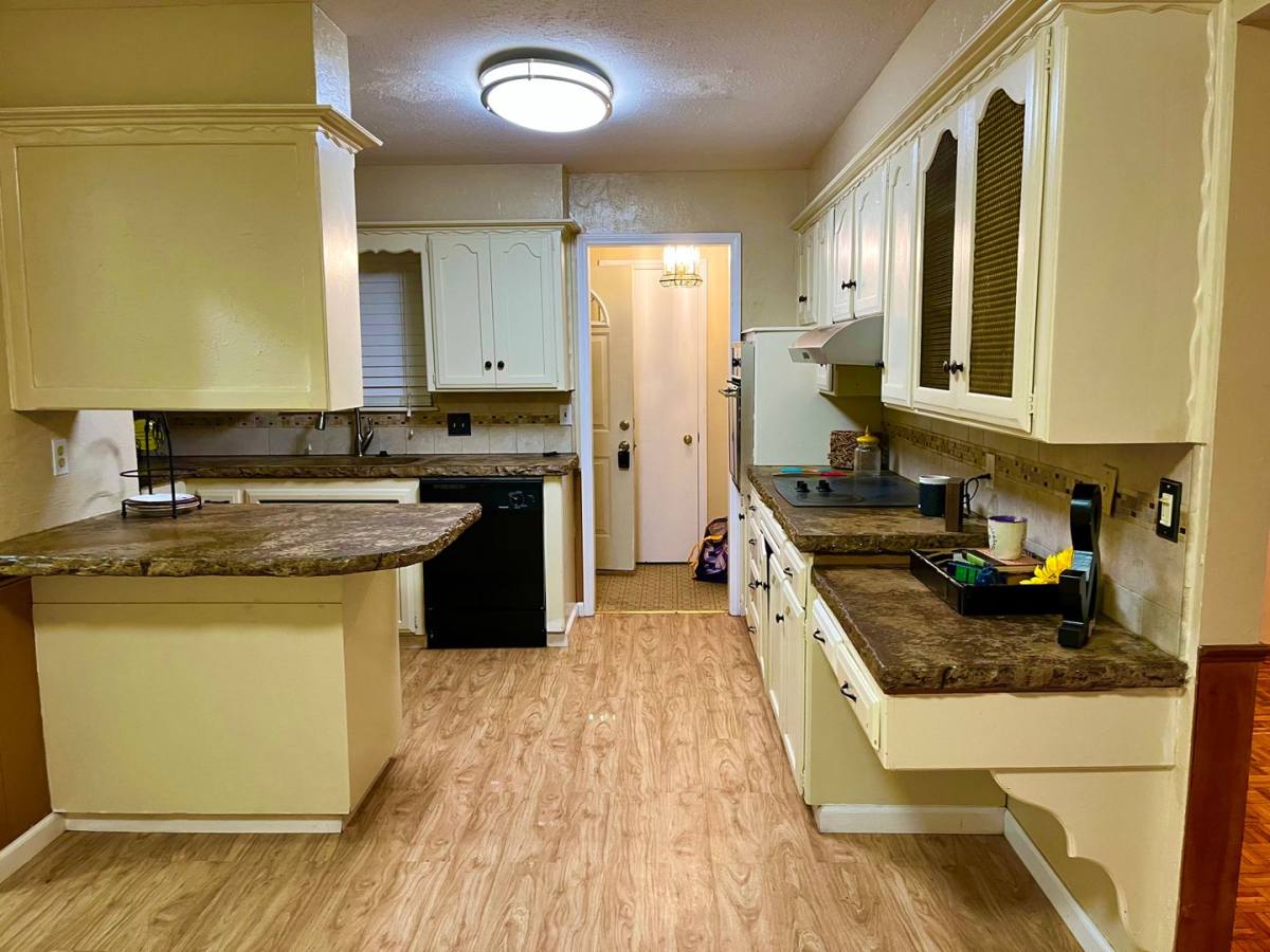 Apartment for rent at 1112 SW, Oklahoma City, OK 73112