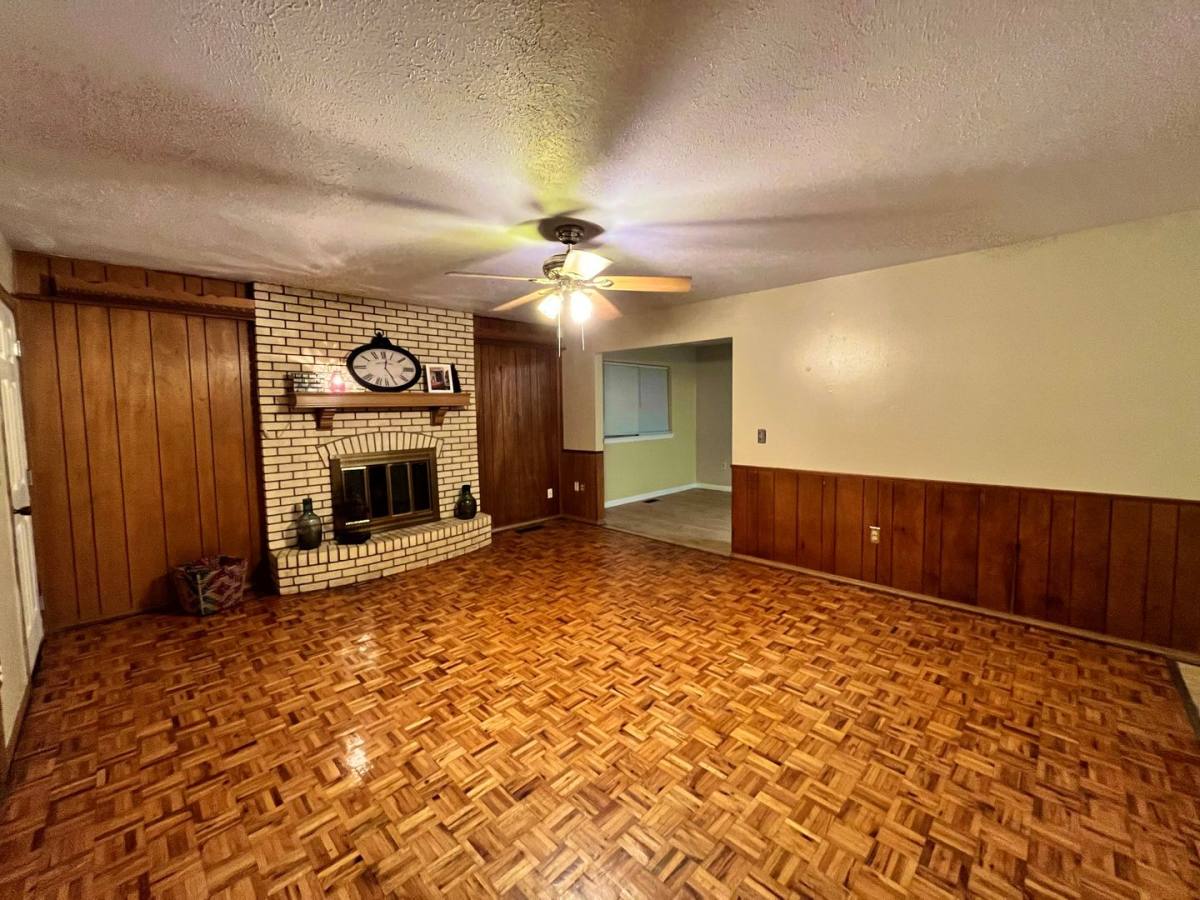 Apartment for rent at 1112 SW, Oklahoma City, OK 73112
