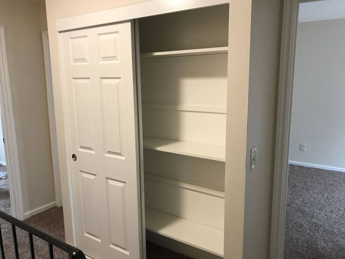 Townhouse for rent at 1536 E 3rd St, Newberg, OR 97132