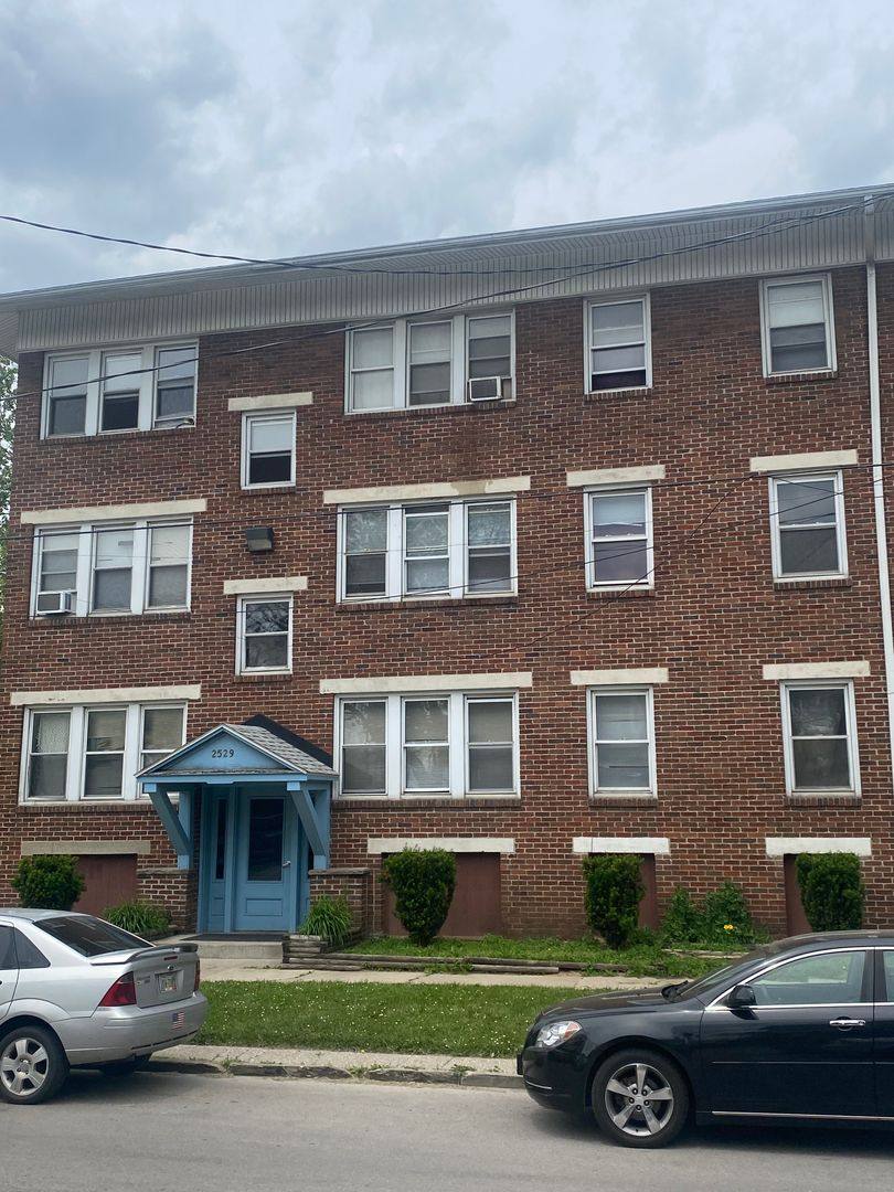 Apartment for rent at 2537 N Erie St, Toledo, OH 43611