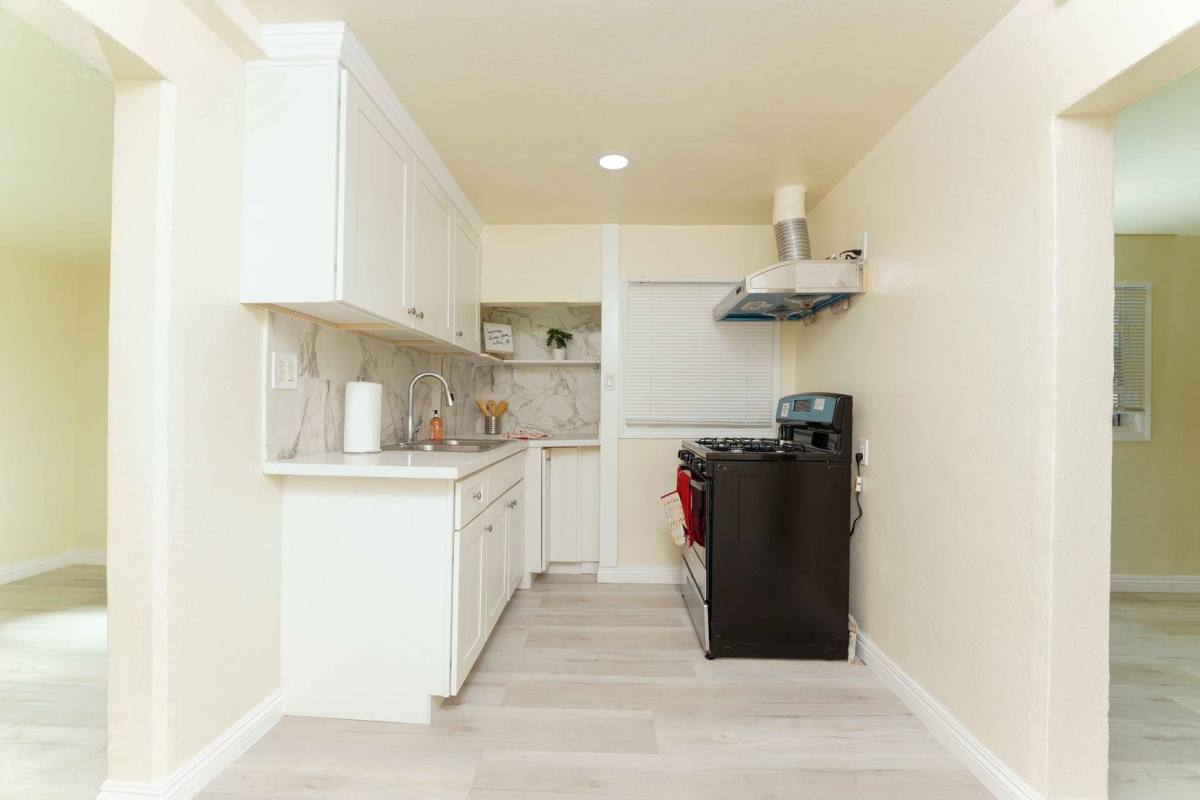 Apartment for rent at 11507-11511 Medina Court, El Monte, CA 91731