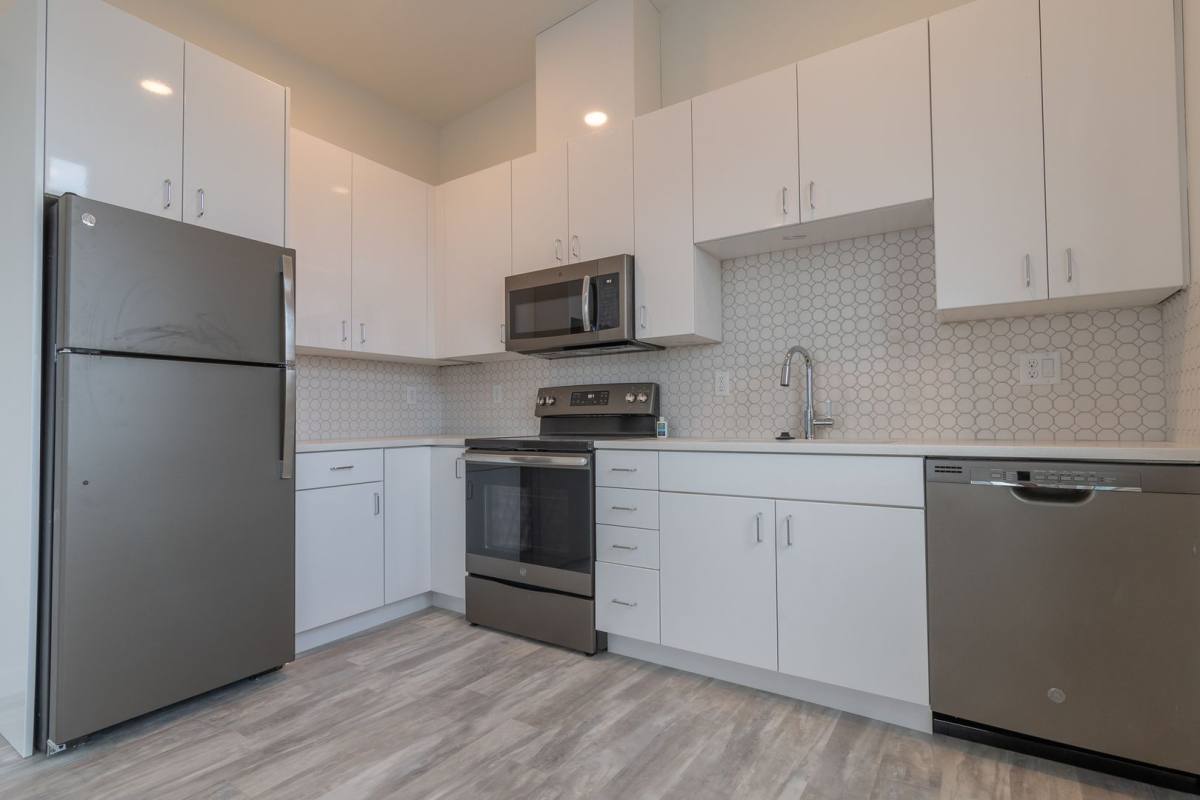 Apartment for rent at 6011 SE 90th, Portland, OR 97266