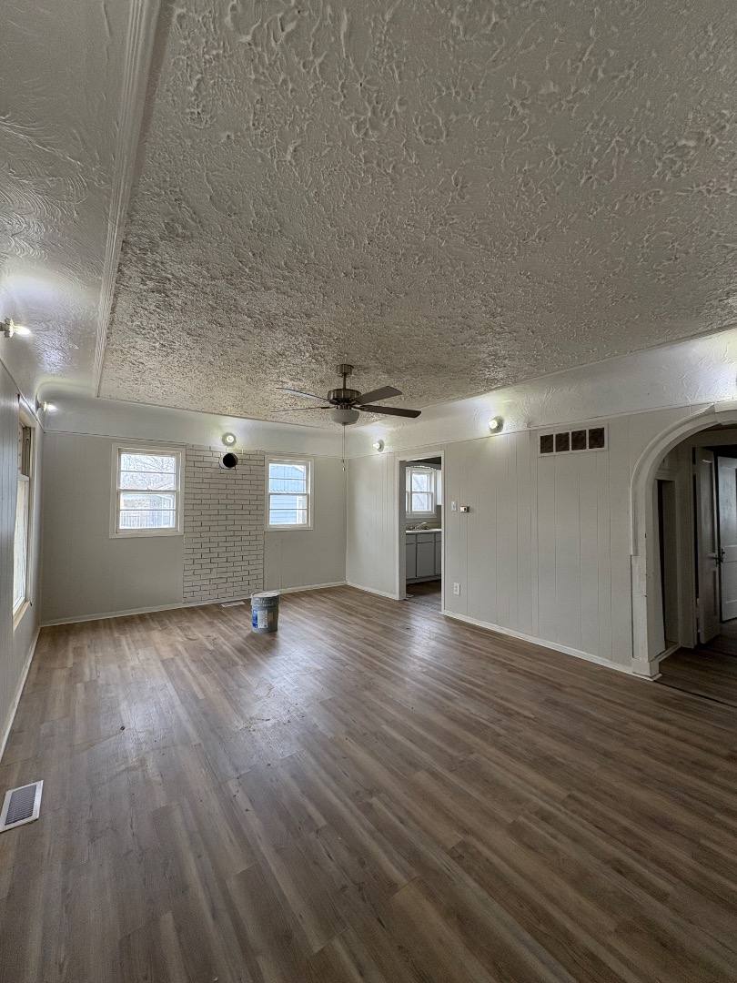 House for rent at 1210 N Orchard Ave, Hutchinson, KS 67501