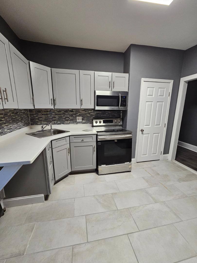Apartment for rent at 869 N 41st St #3rd Fl-Back Room, Philadelphia, PA 19104