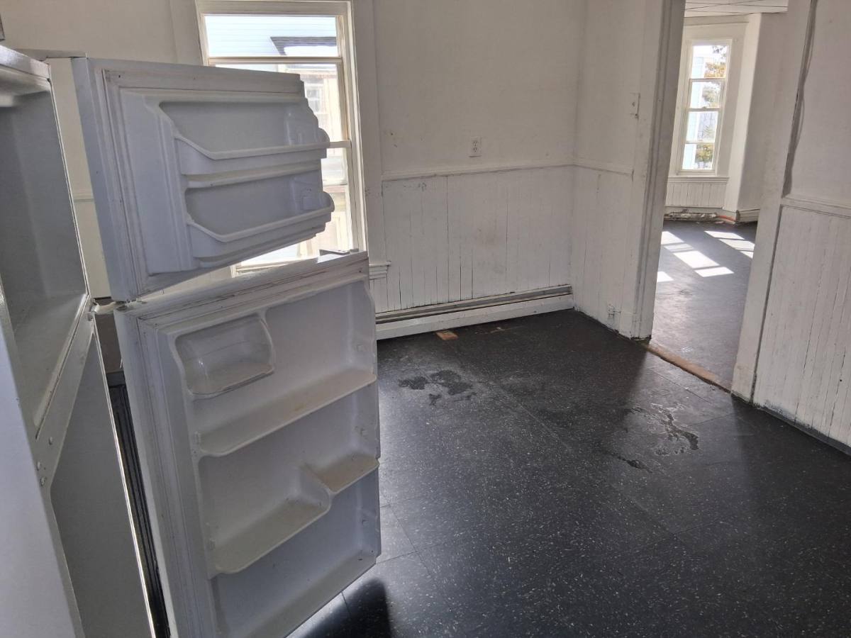 Apartment for rent at 202 Blake St 3, Lewiston, ME 04240