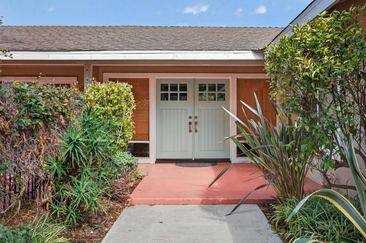 House for rent at 1525 Fairway Dr #PATRICIA Dodds, Camarillo, CA 93010