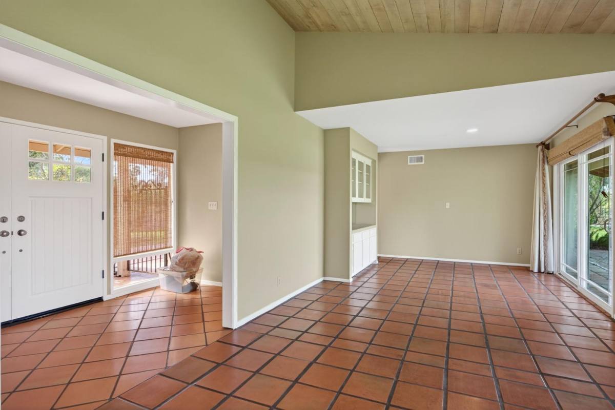 House for rent at 1525 Fairway Dr #PATRICIA Dodds, Camarillo, CA 93010