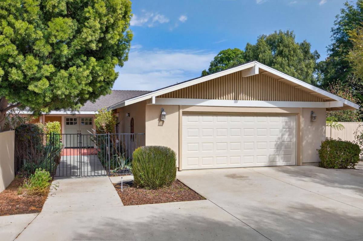 House for rent at 1525 Fairway Dr #PATRICIA Dodds, Camarillo, CA 93010