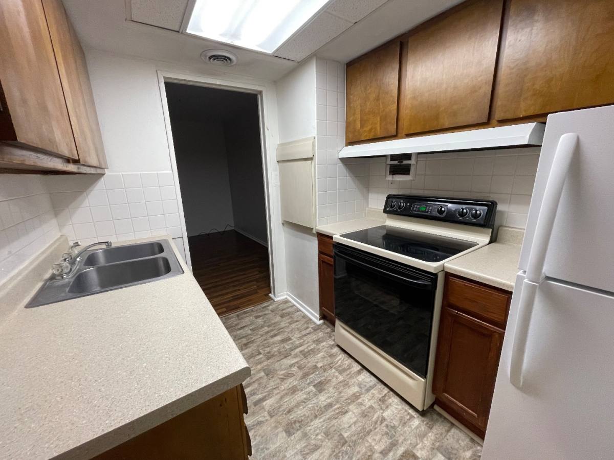 Apartment for rent at 1701 Ohio St #C, Terre Haute, IN 47807