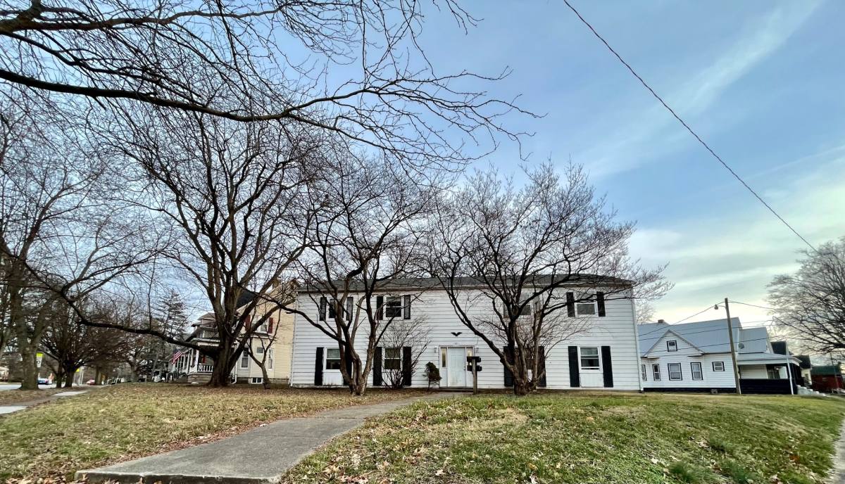 Apartment for rent at 1701 Ohio St #C, Terre Haute, IN 47807