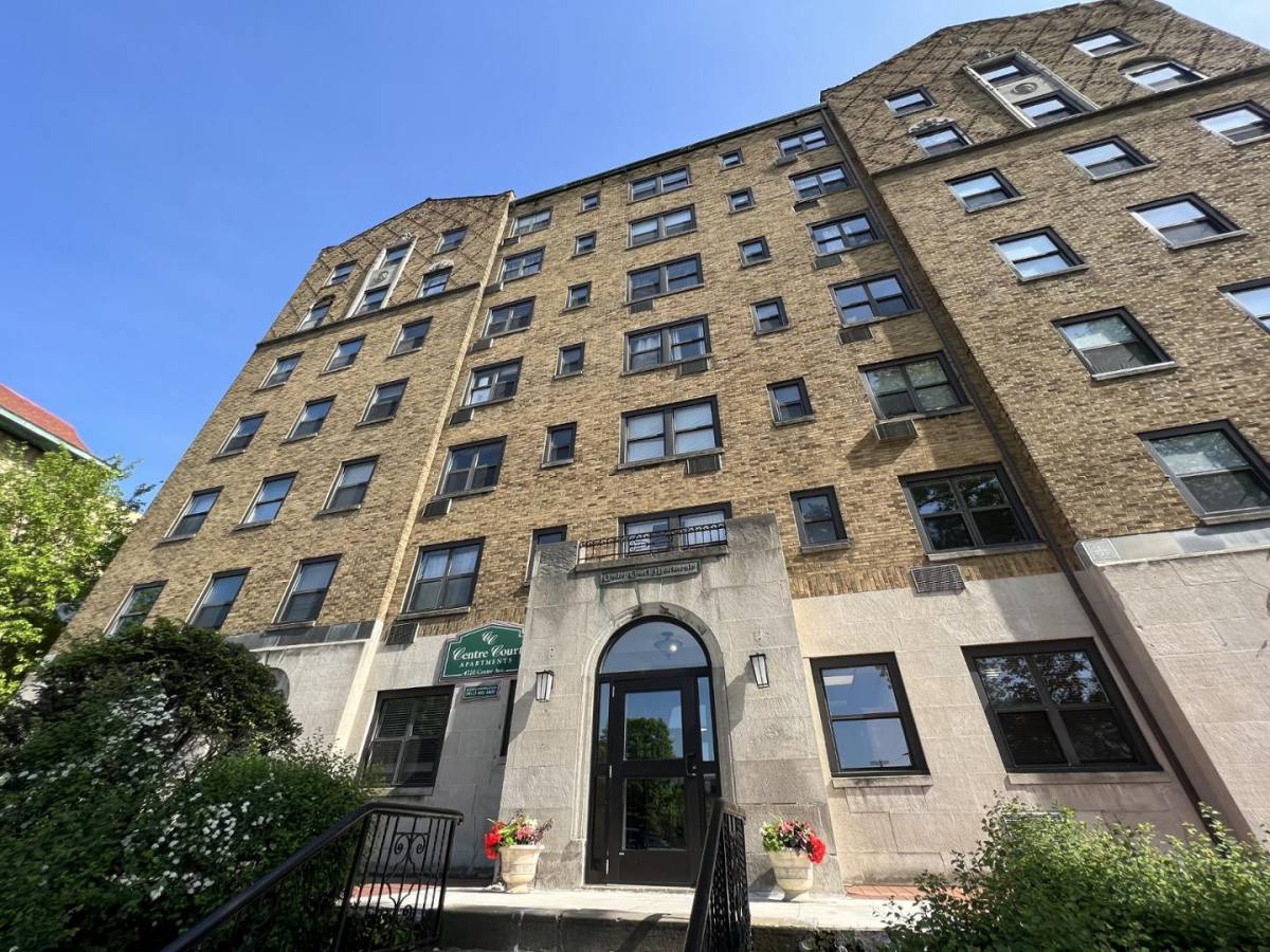 Apartment for rent at Center Court, 4720 Centre Ave, Pittsburgh, PA 15213
