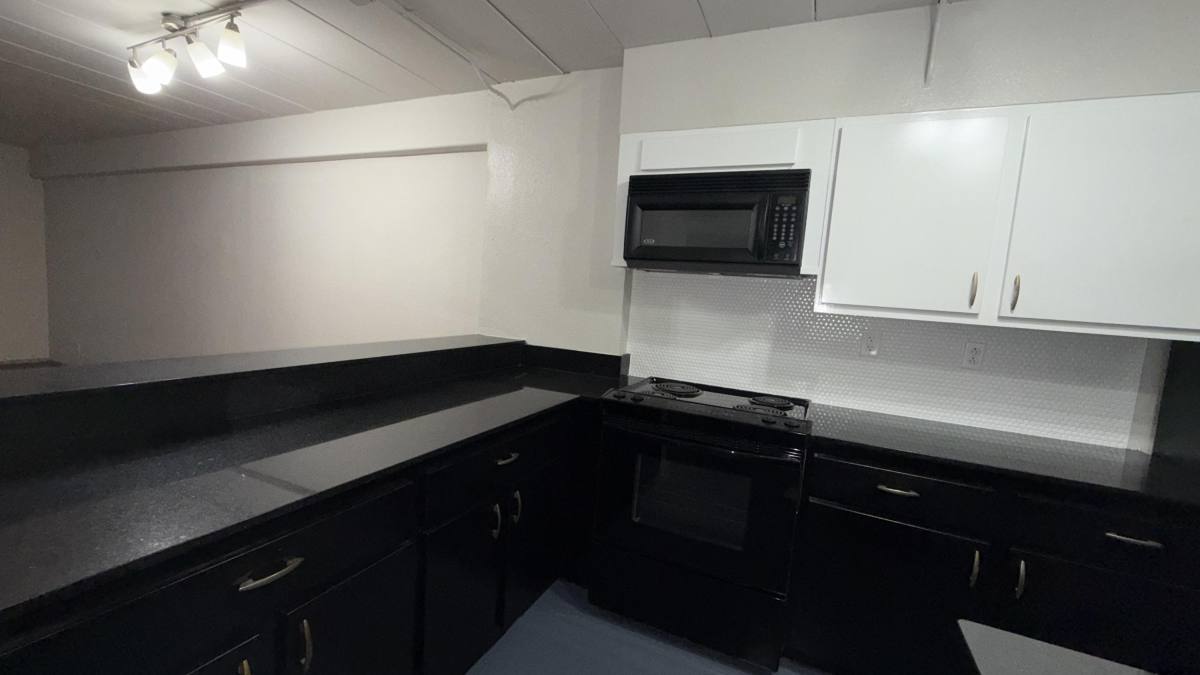 Apartment for rent at Memorial Towers, 5400 Memorial, Houston, TX 77007