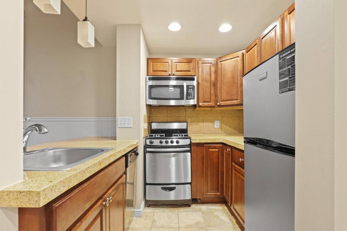Apartment for rent at 1141 N Washington St #5, Denver, CO 80203