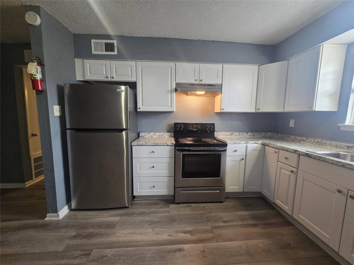 Apartment for rent at 71st Street, 2311 71st St, Galveston, TX 77551