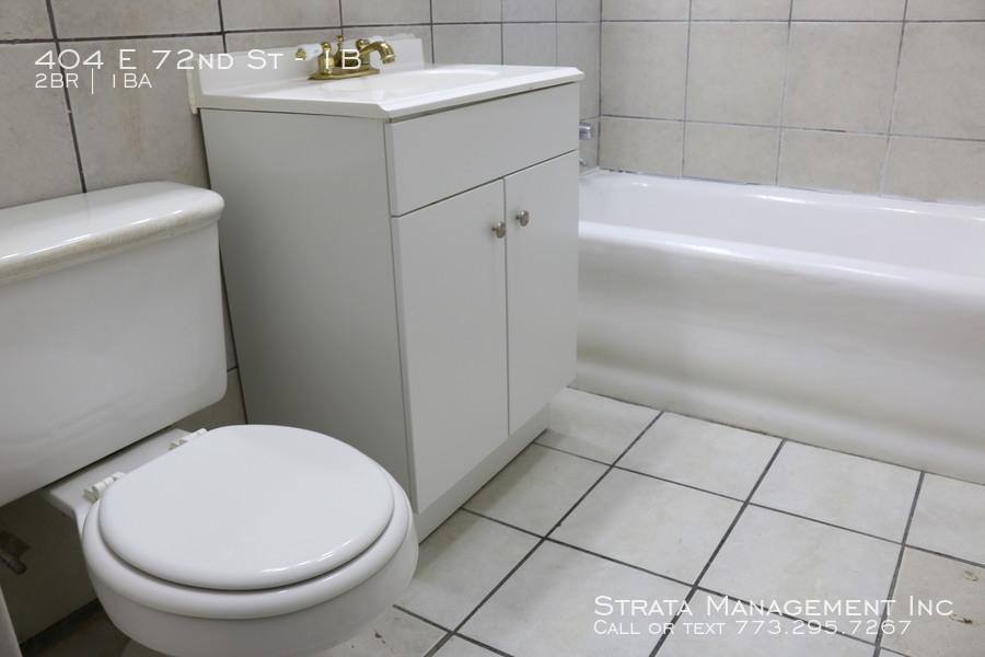 Apartment for rent at 7151 S King Dr, Chicago, IL 60619